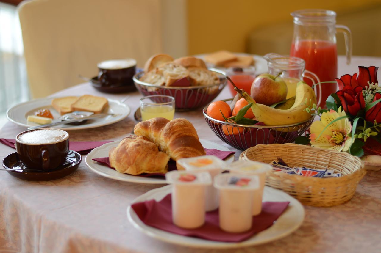 Royal Hotel Montevergine 오스페달레토 달피놀로 외부 사진