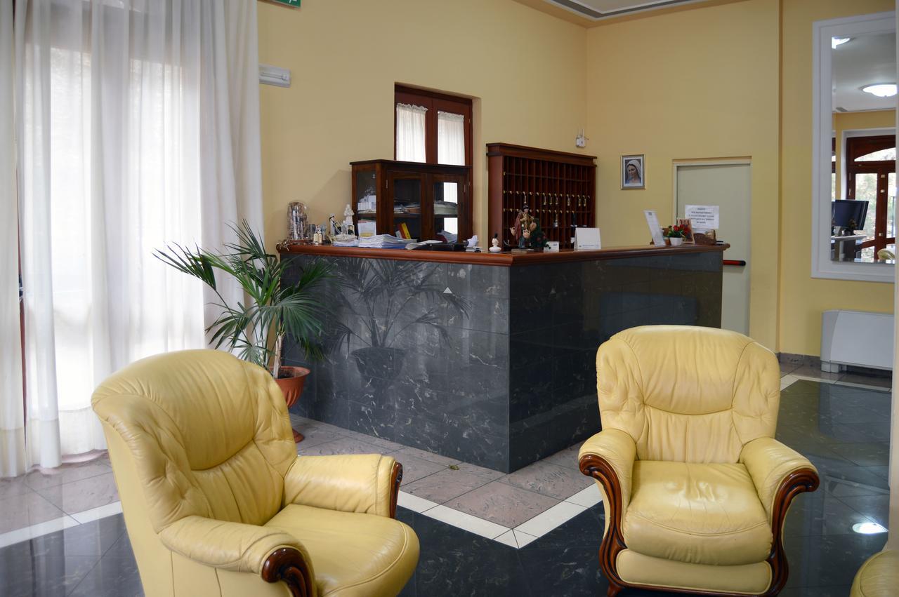 Royal Hotel Montevergine 오스페달레토 달피놀로 외부 사진
