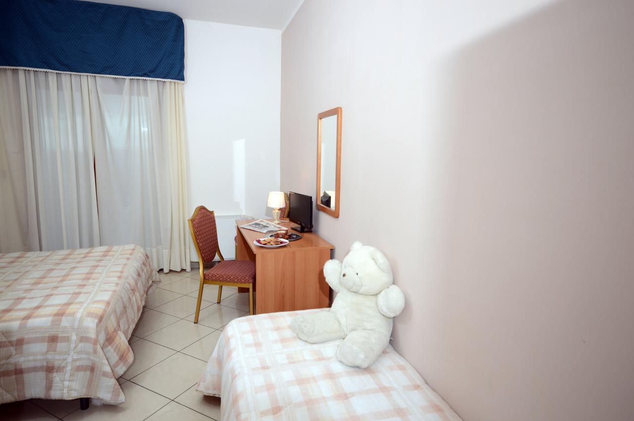 Royal Hotel Montevergine 오스페달레토 달피놀로 외부 사진